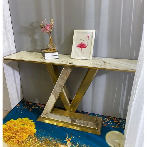 ENTRANCE TABLE