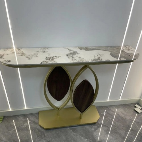 ENTRANCE TABLE