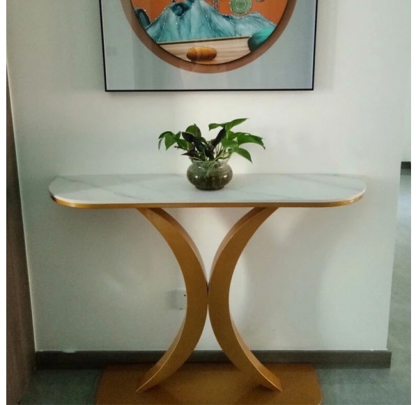 ENTRANCE TABLE