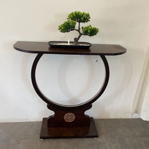 ENTRANCE TABLE